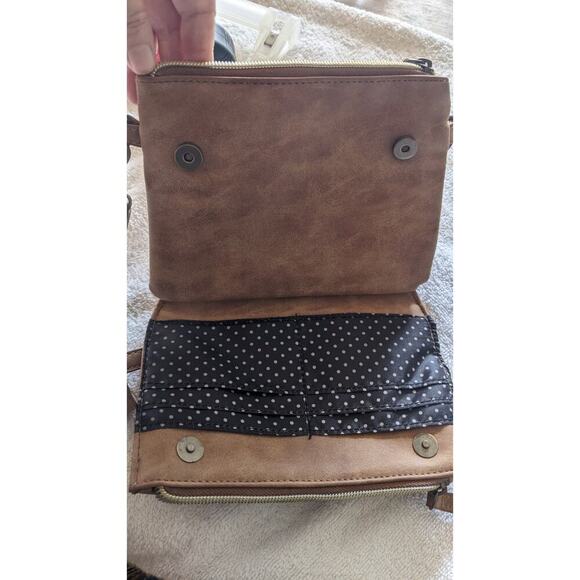 Vegan Leather Light Brown Small Crossbody Purse Zip Closure Adjustable Strap Y2K - Picture 7 of 11